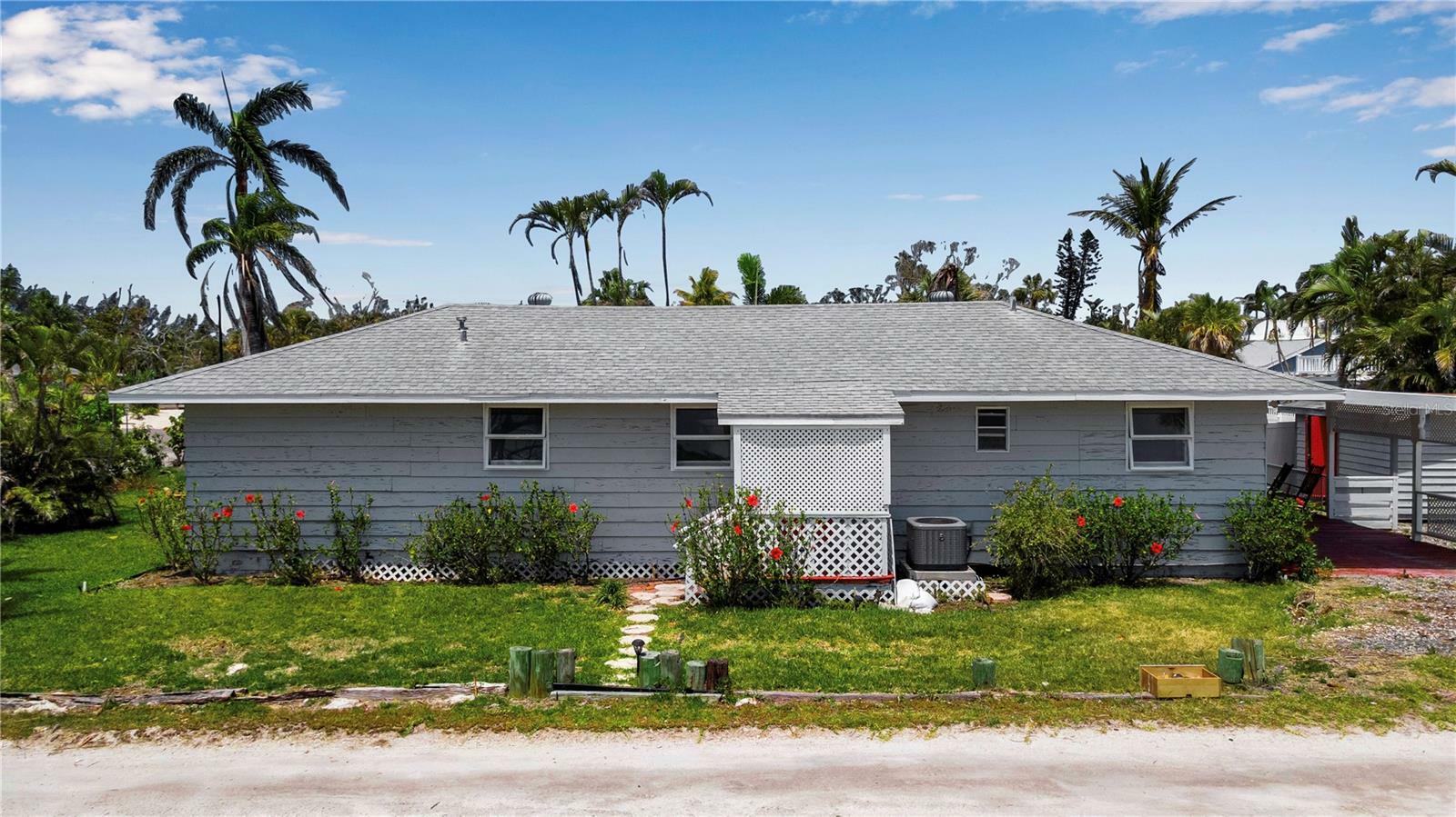 Property Photo: 7030 Lois Avenue FL 34228