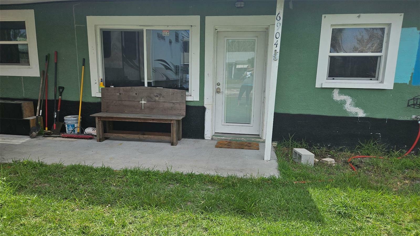 Property Photo: 6904 11th Ave E FL 34221