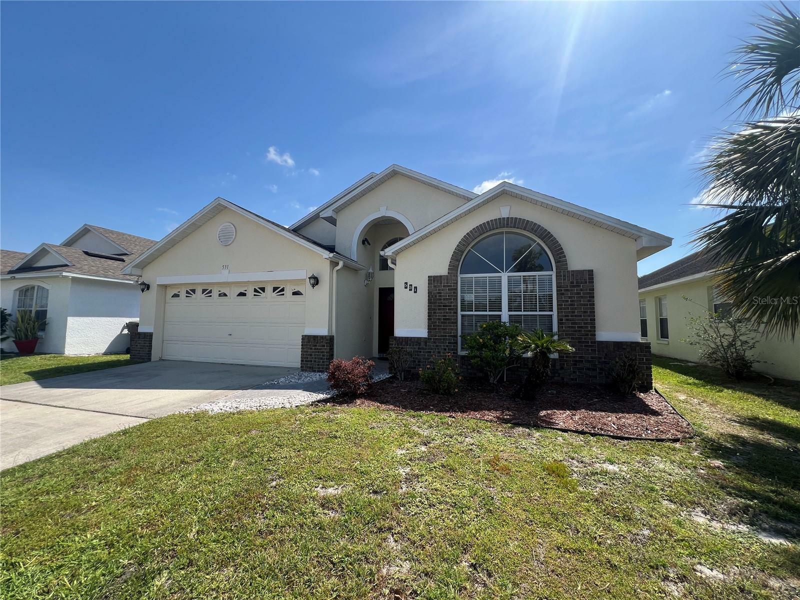 Property Photo: 531 Eagle Pointe N FL 34746