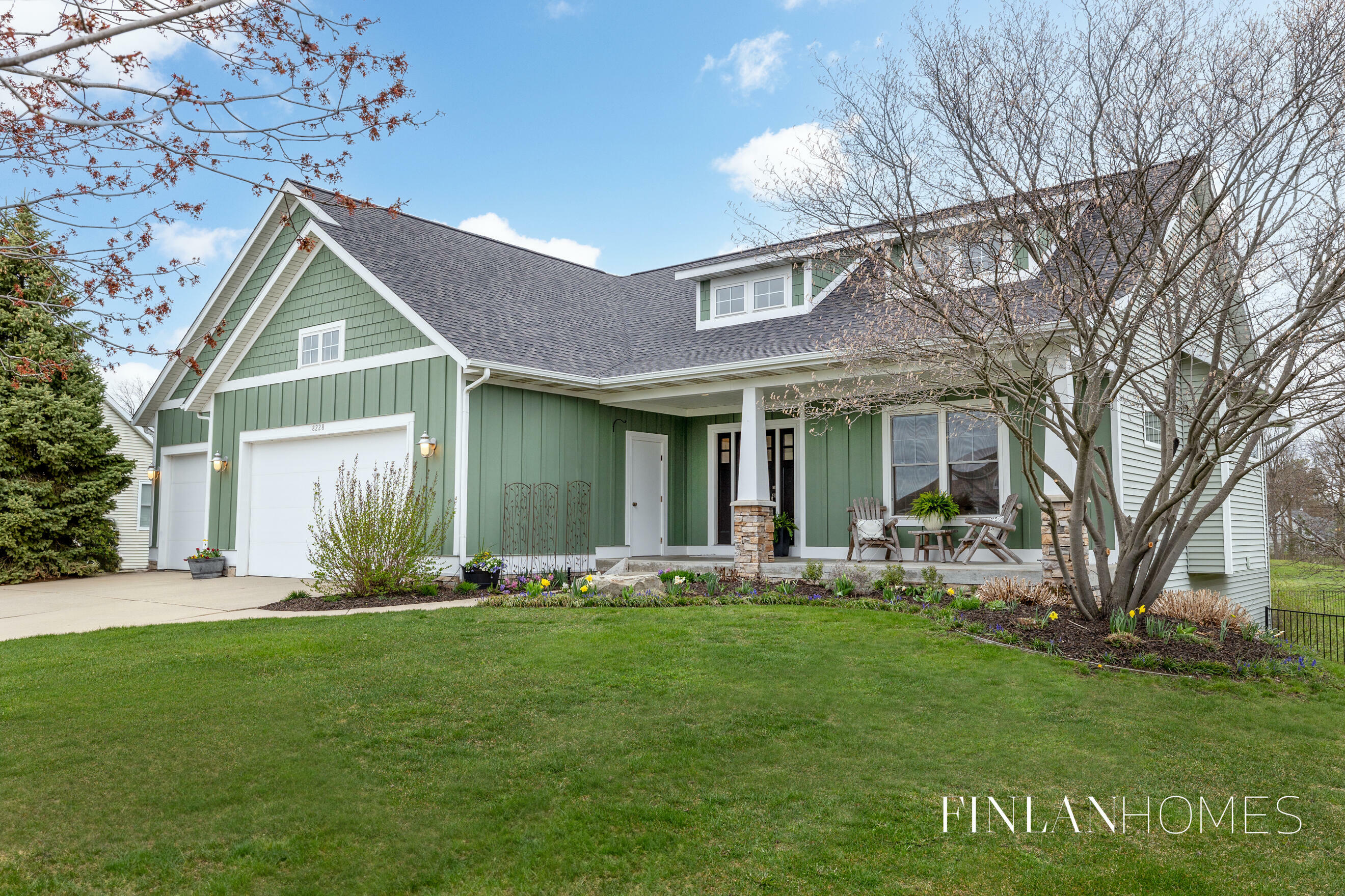 Property Photo:  8228 Golfside Drive  MI 49428 