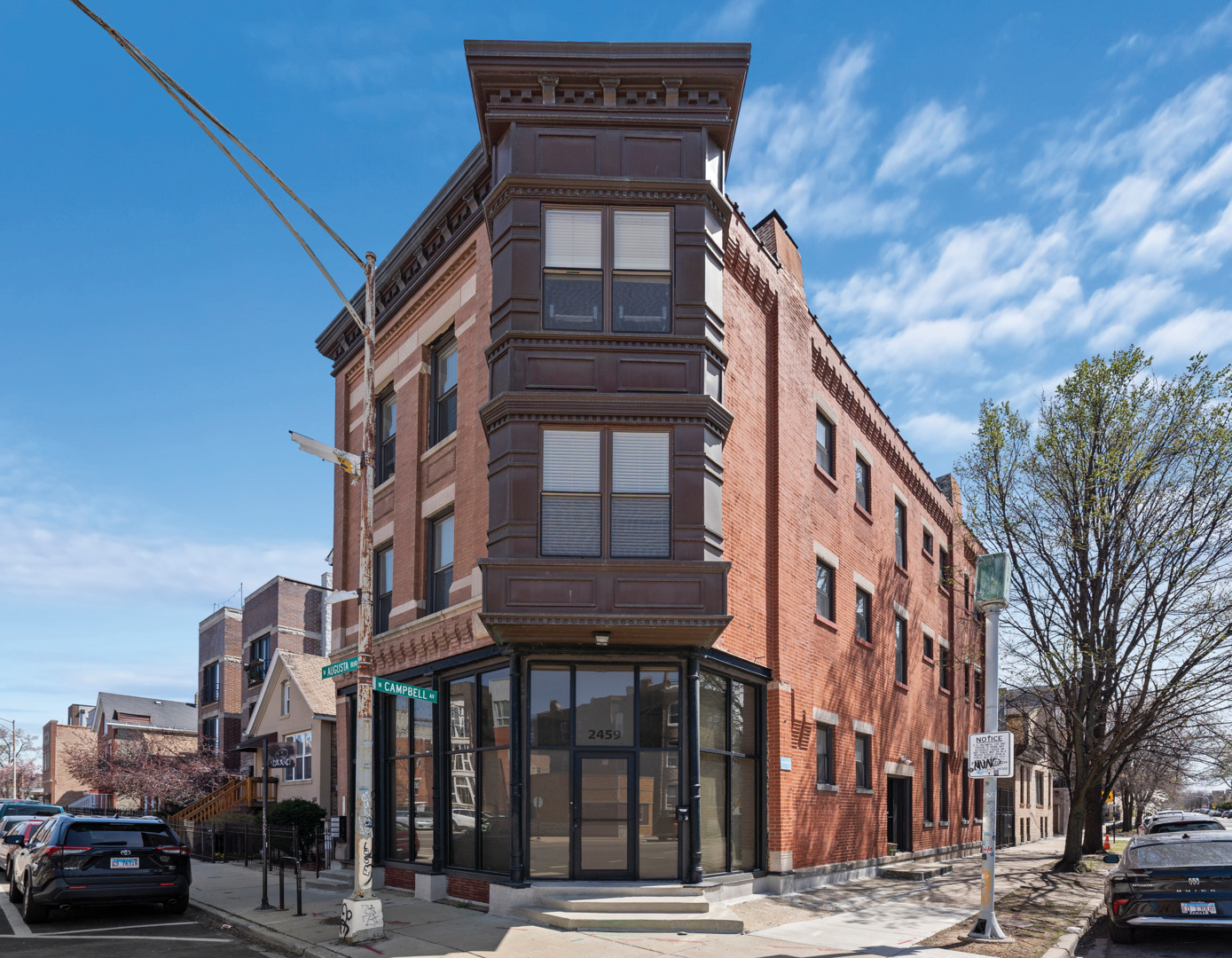 Property Photo:  2459 W Augusta Boulevard  IL 60622 