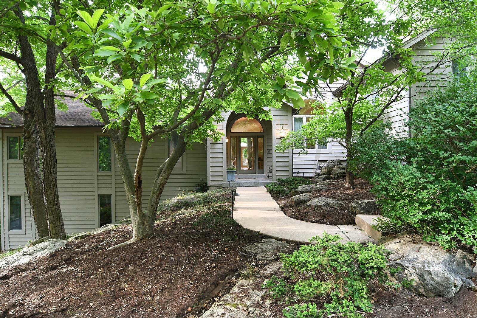 Property Photo: 1406 W Adams MO 63122