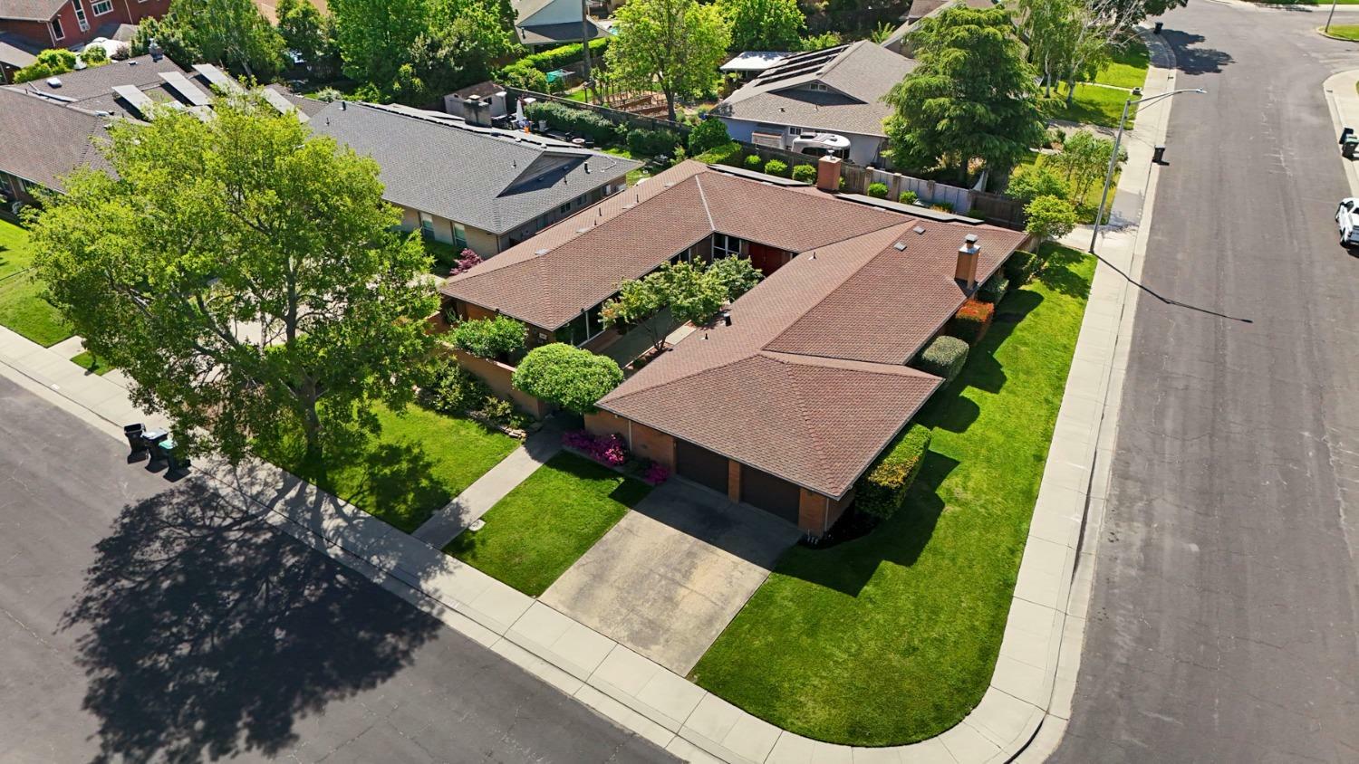 Property Photo: 6305 Chesapeake Circle CA 95219