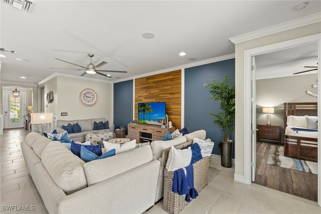 Property Photo: 14616 Topsail Drive FL 34114