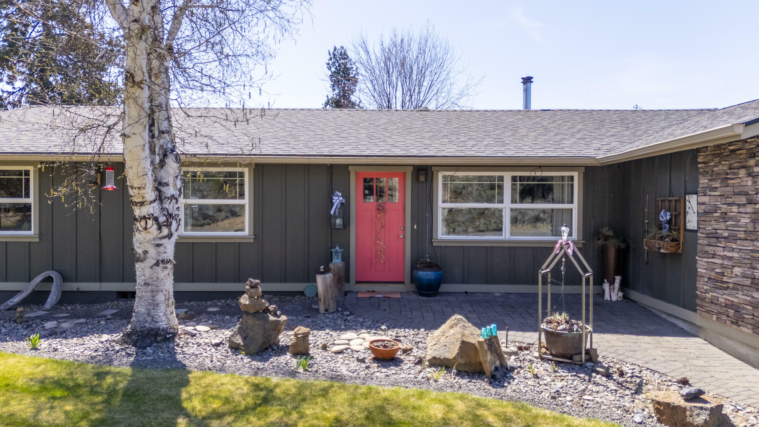 Property Photo: 20895 Desert Woods Drive OR 97702