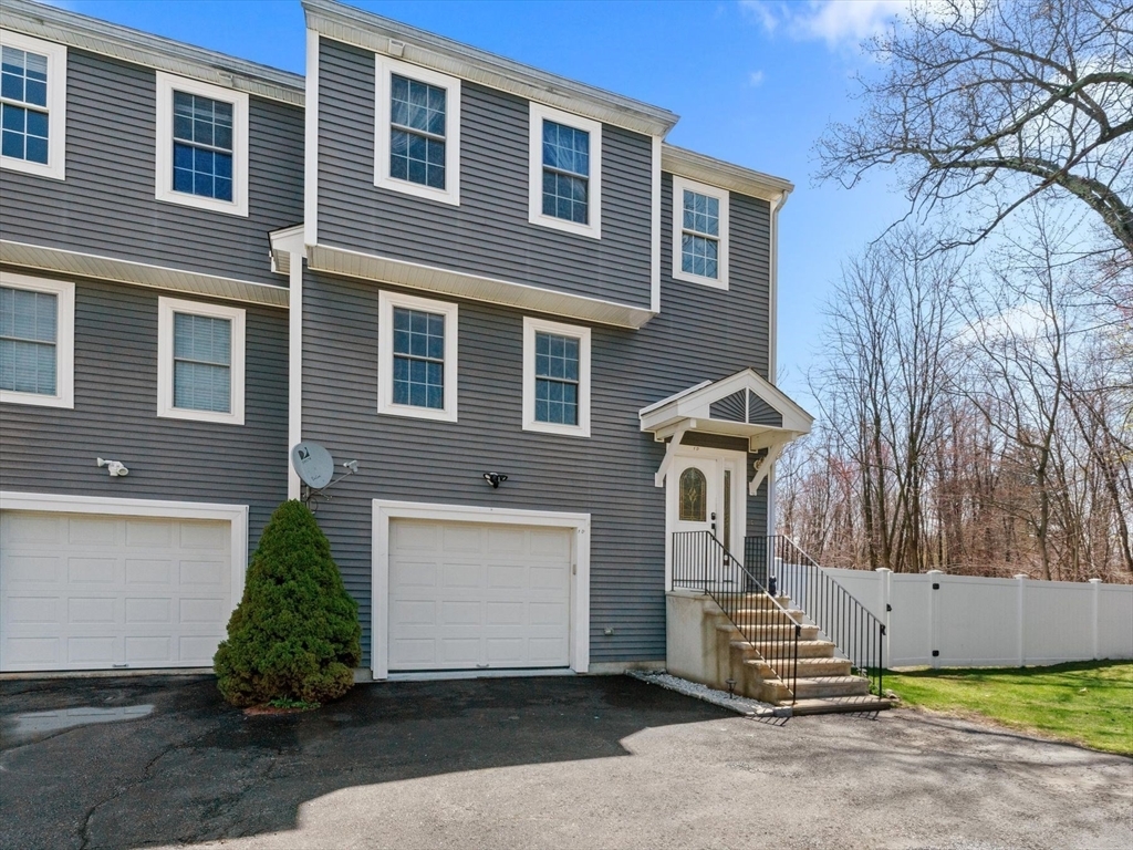 Property Photo: 1 Ockway Street D MA 01604