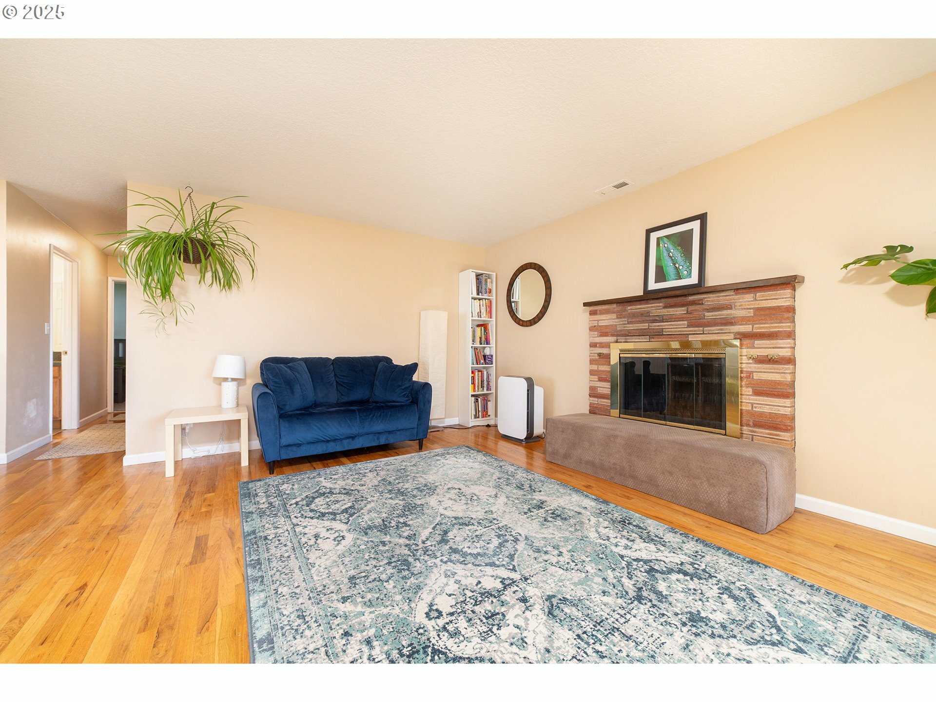 Property Photo: 1320 SE 158th Ave OR 97233