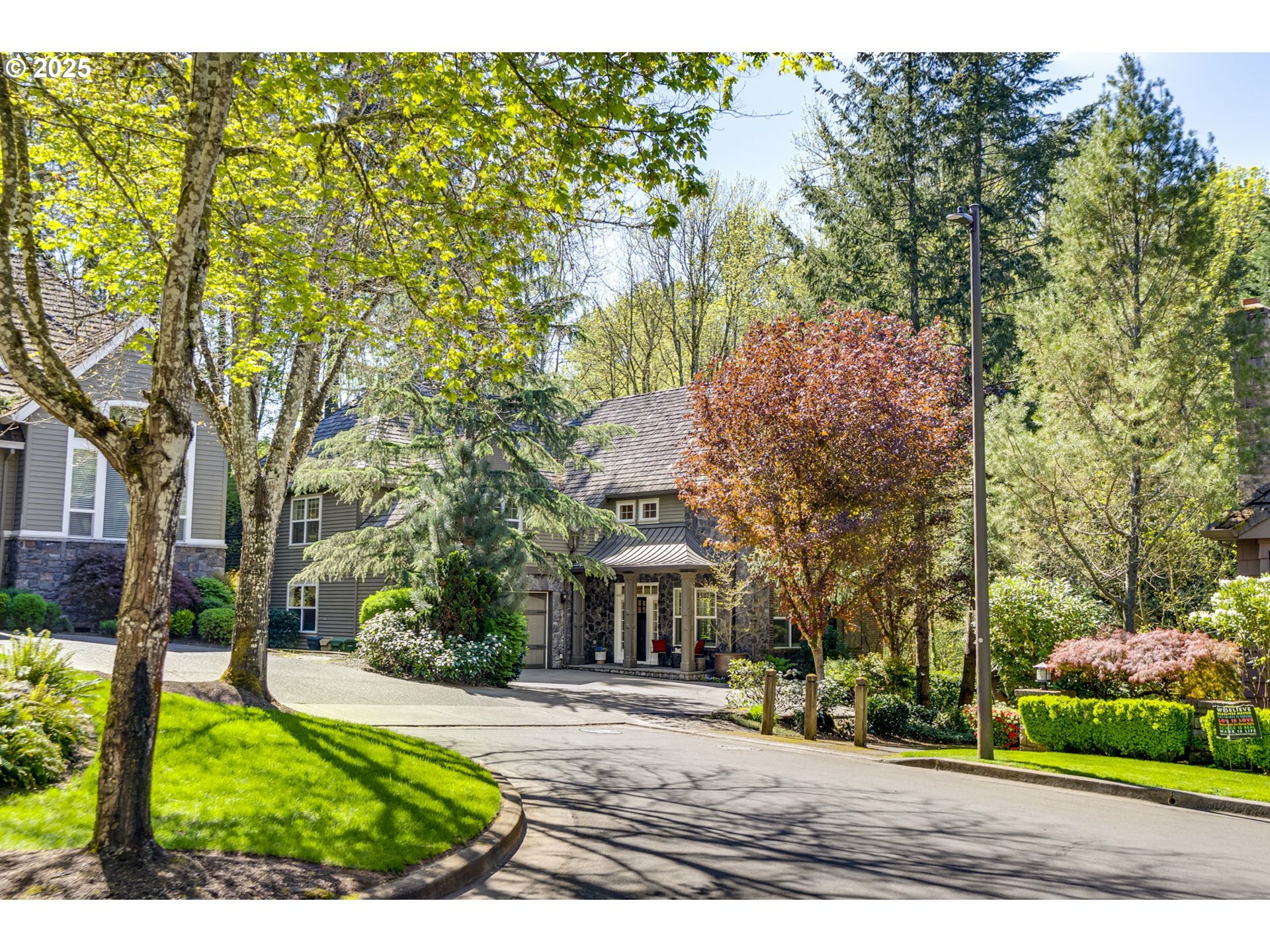 Property Photo: 4054 Canal Woods Ct OR 97034