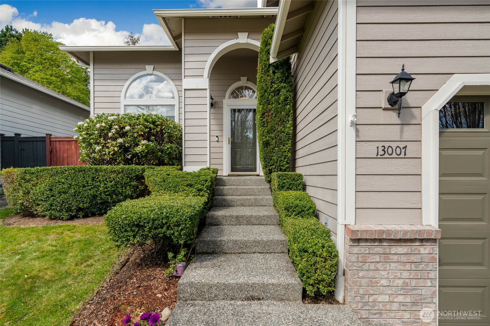 Property Photo: 13007 12th Place NE WA 98258