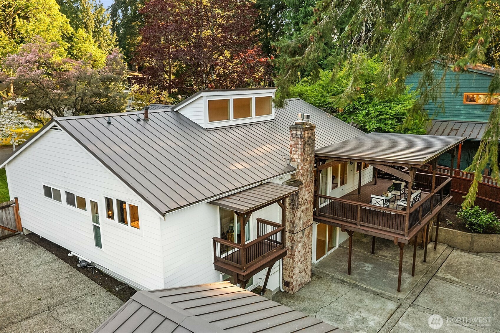 Property Photo: 11820 NE 145th Street WA 98034