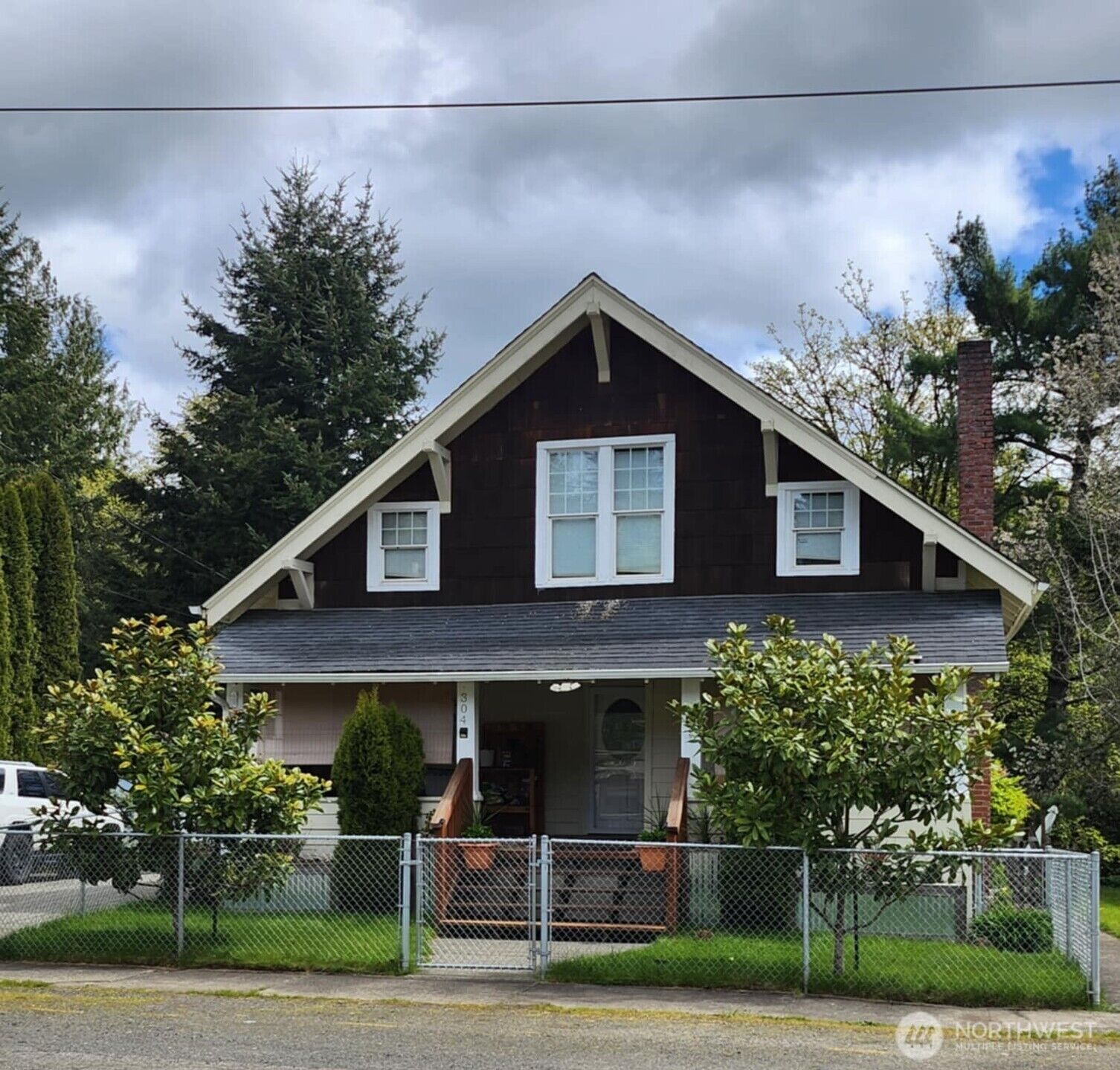 Property Photo: 304 NW Arden Avenue WA 98596