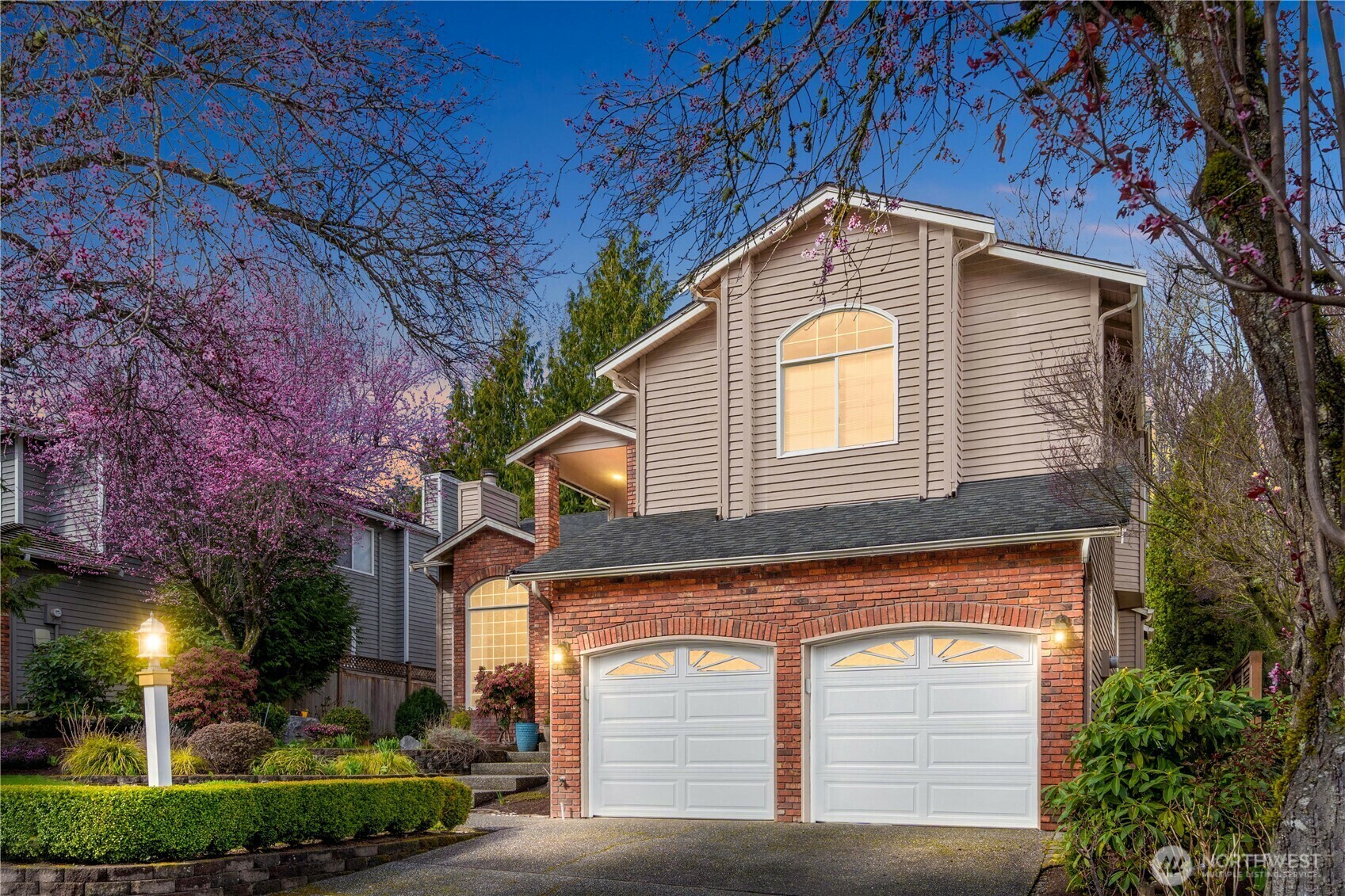 Property Photo: 634 17th Ave WA 98033
