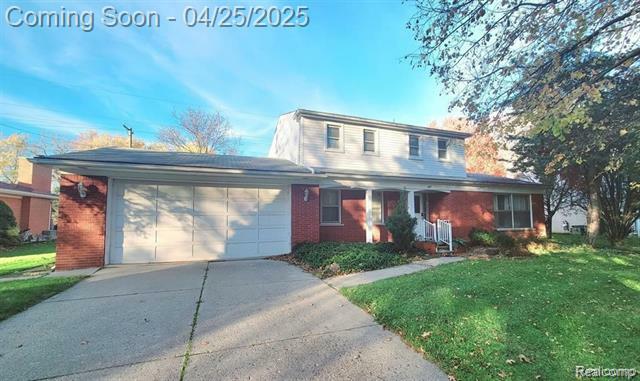Property Photo: 2415 Otter Street MI 48092