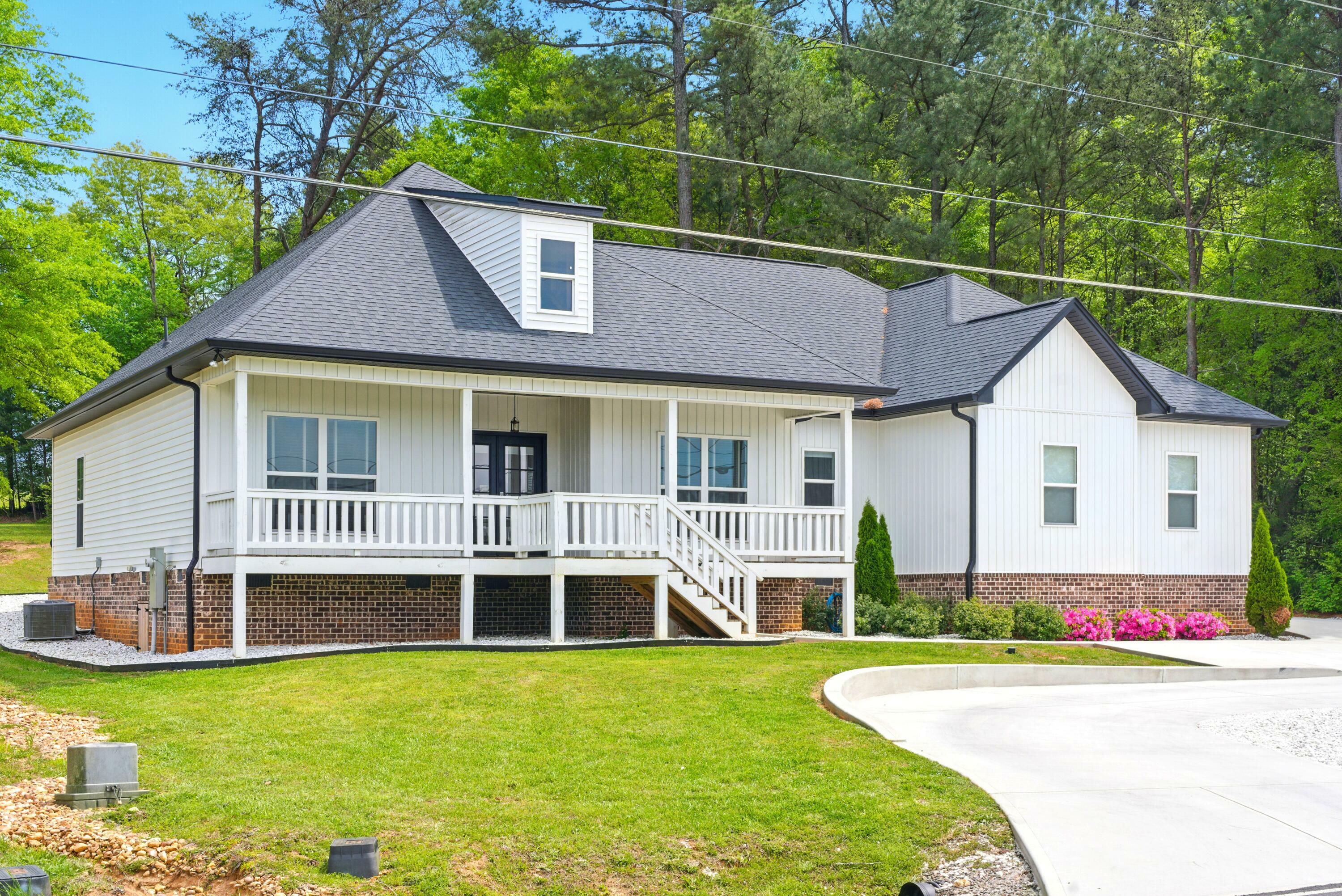 Property Photo:  1786 Welcome Valley Road  TN 37307 