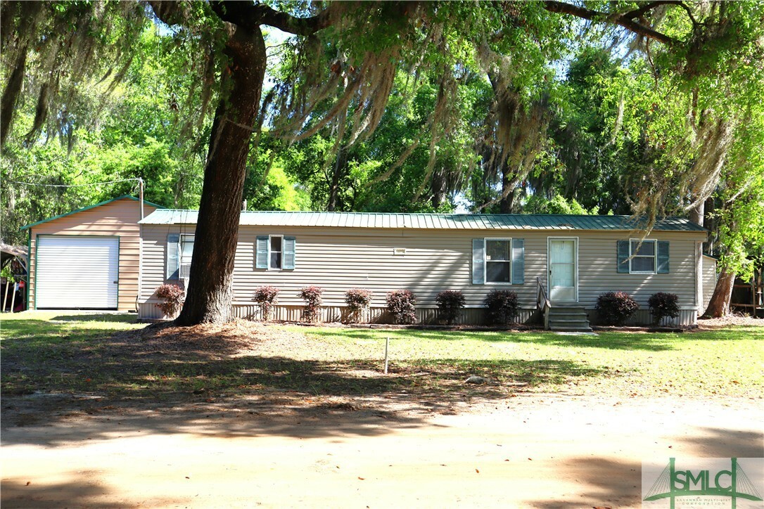 Property Photo: 106 Faye Drive GA 31320