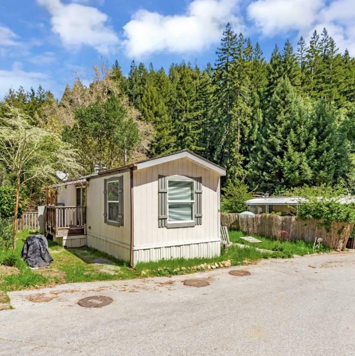 Property Photo:  265 Brown Gables Road 18  CA 95005 