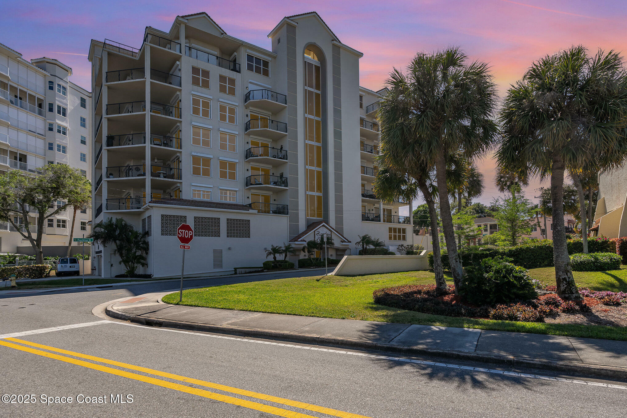 Property Photo: 19 N Indian River Drive FL 32922