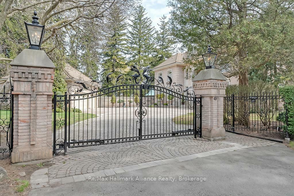 Property Photo: 49 Cox Drive ON L6J 4P8