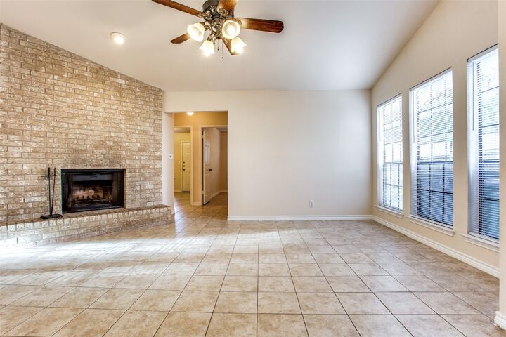 Property Photo:  8811 Clearbrook Trail  TX 78729 