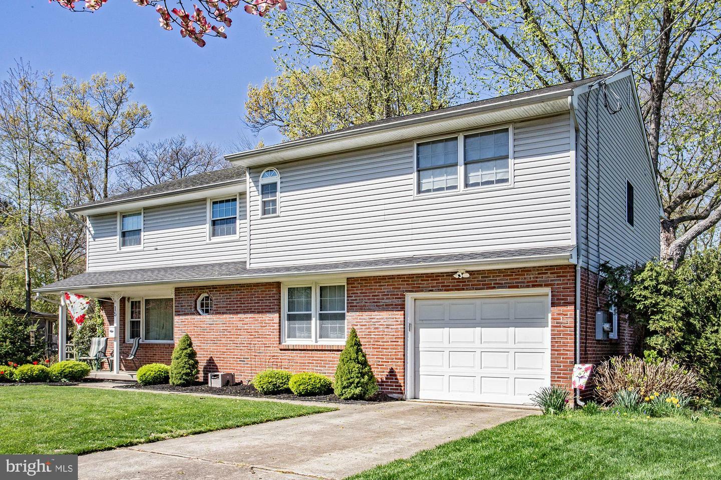 Property Photo: 15 K Dr NJ 08070