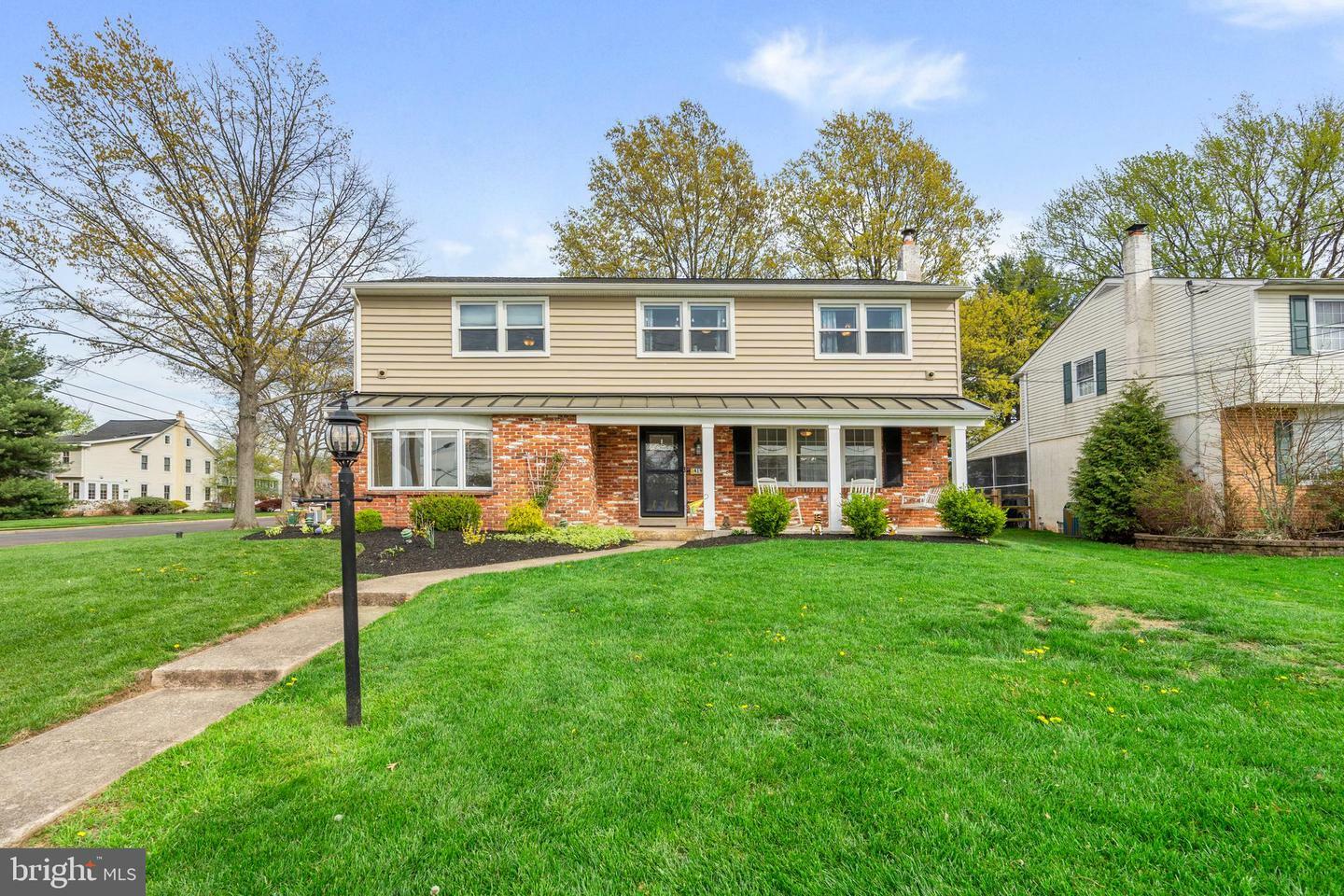 419 Edgewood Avenue  Lansdale PA 19446 photo