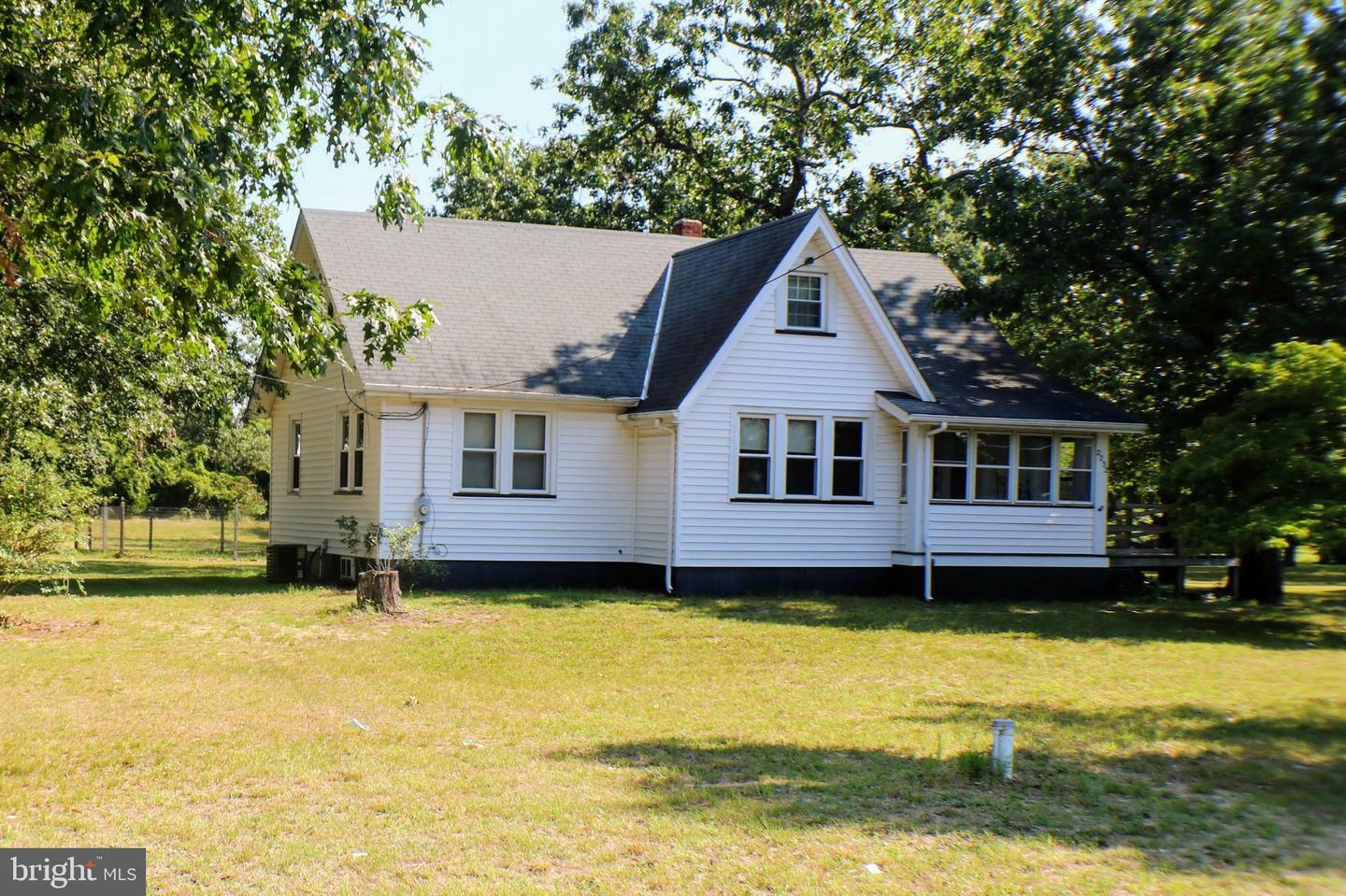 Property Photo: 2232 W Garden Road NJ 08360