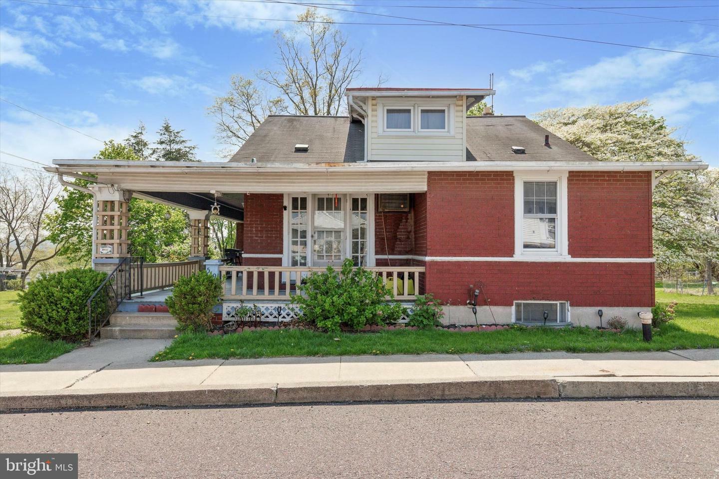Property Photo: 519 Elm Street PA 19464