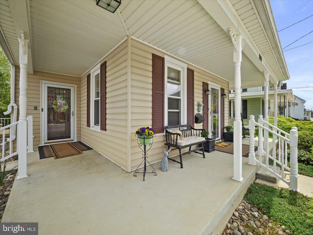 Property Photo: 141 N Allison Street PA 17225