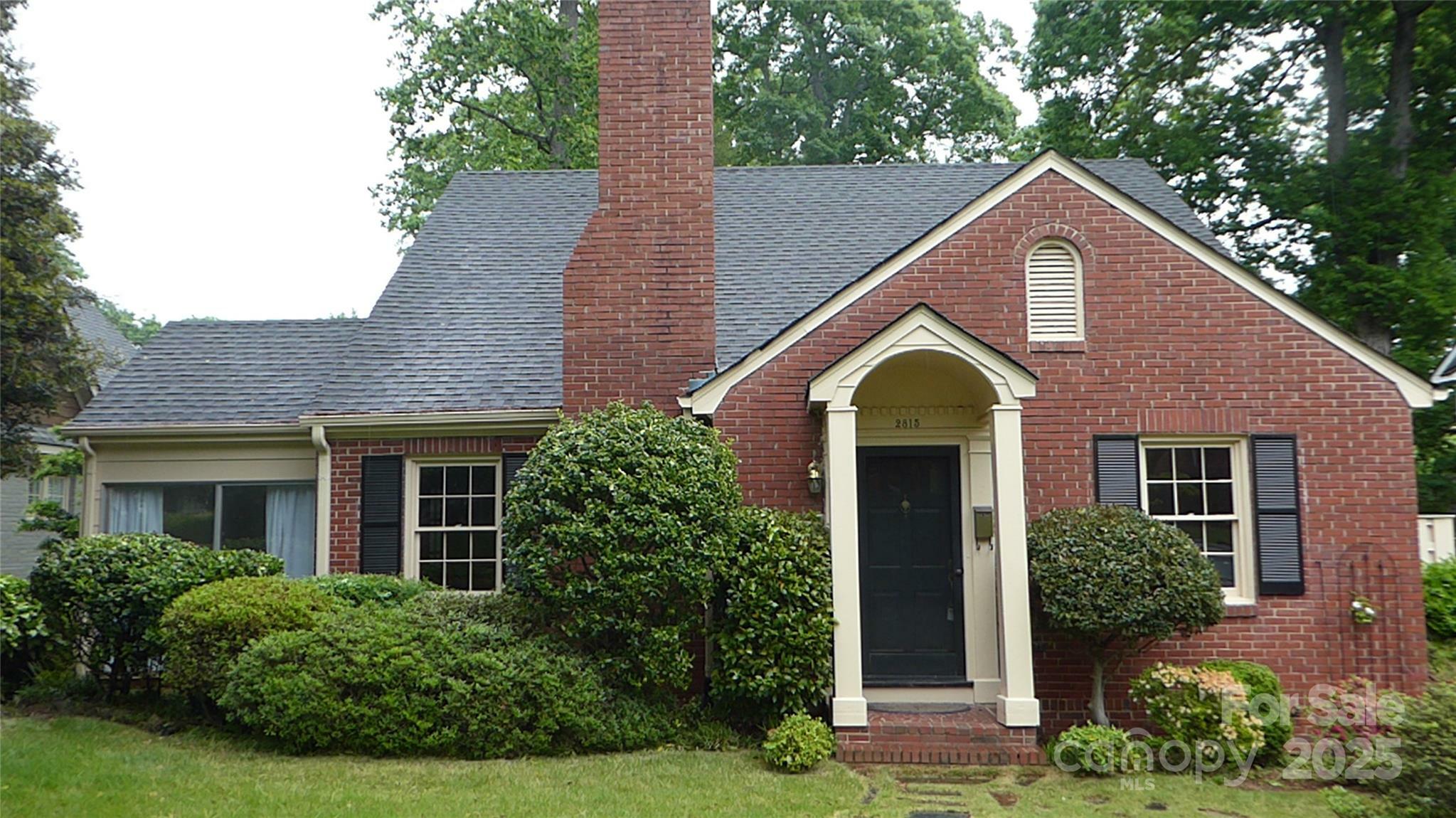 Property Photo: 2815 Glendale Road NC 28209