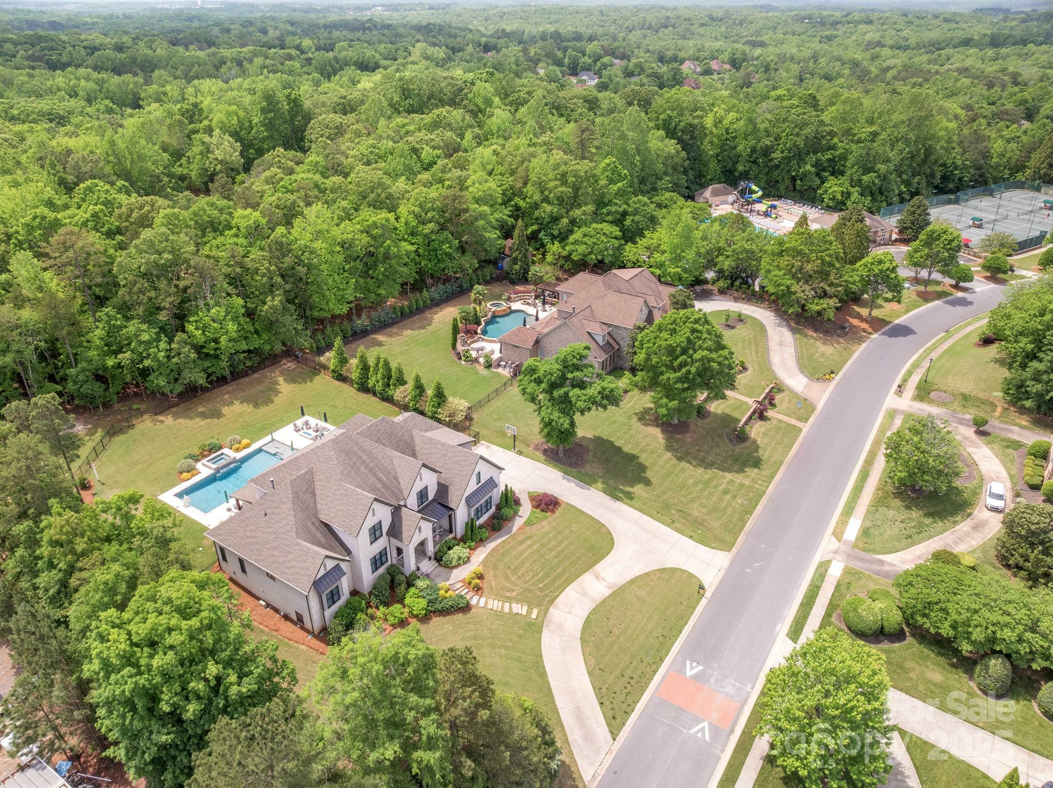 Property Photo: 1045 Spyglass Lane NC 28173