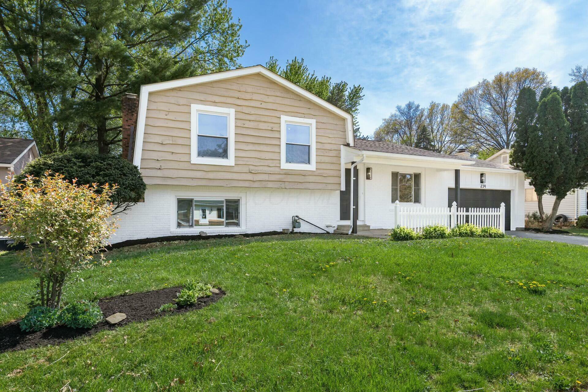 Property Photo:  239 Chapelfield Road  OH 43230 