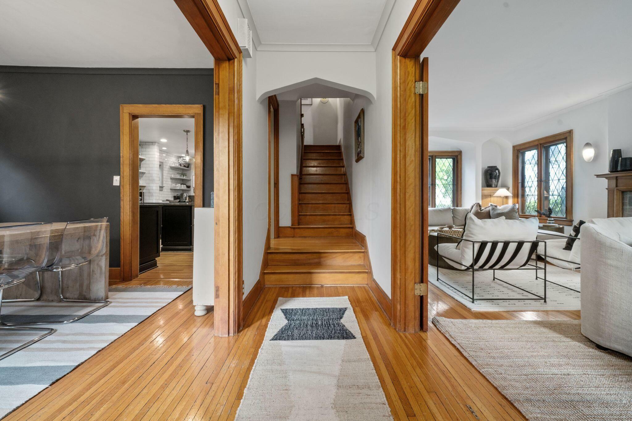 Property Photo: 152 S Stanwood Road OH 43209
