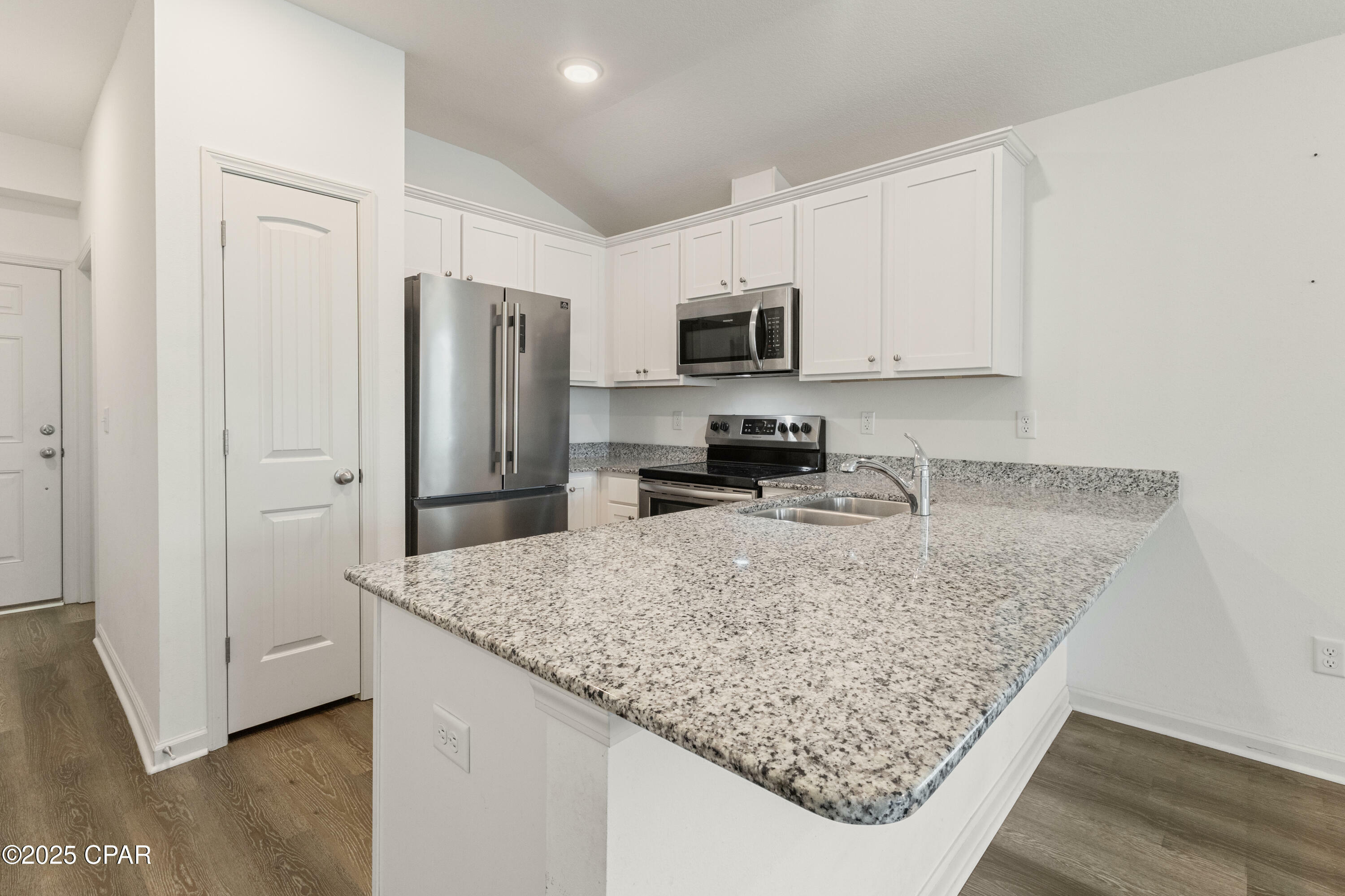 Property Photo: 11624 Poston Road FL 32404
