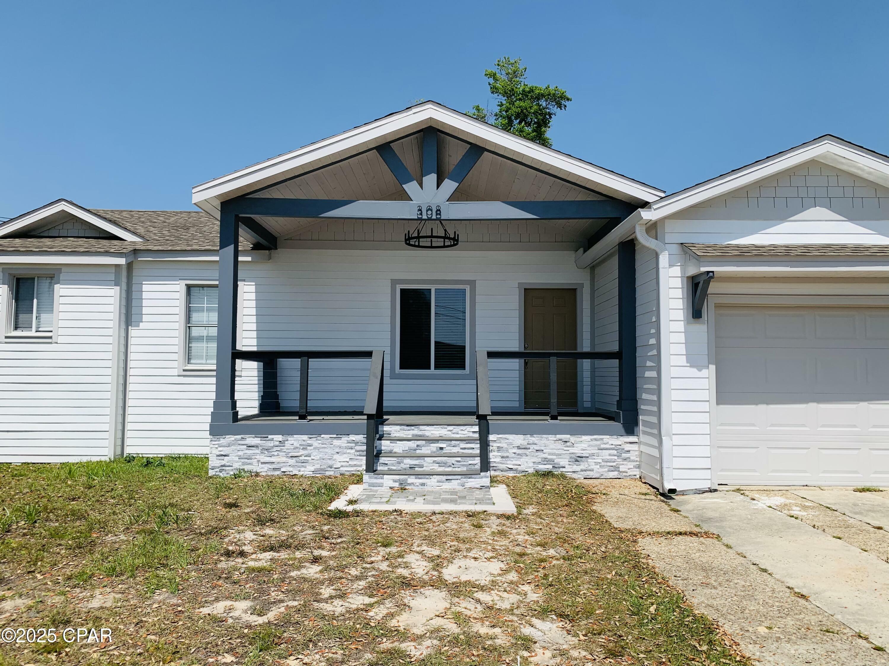 Property Photo: 308 S Macarthur Avenue FL 32401
