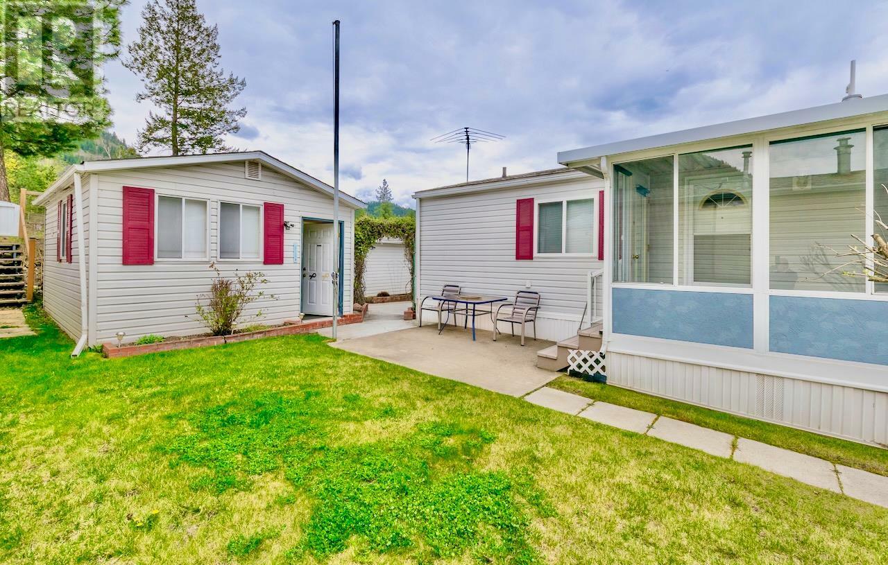 Property Photo: 4965 Pine Acres Road 56 BC V0E 1M3