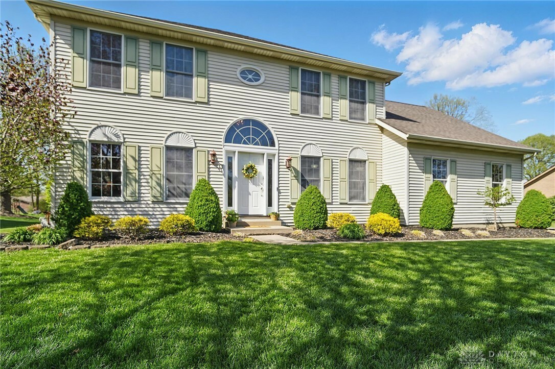 Property Photo:  1835 Thornwood Court  OH 45373 