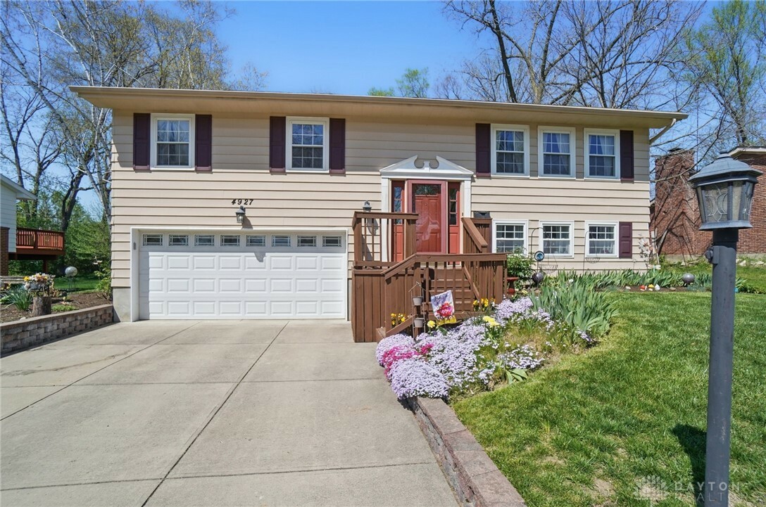 Property Photo:  4927 Pepperwood Drive  OH 45424 