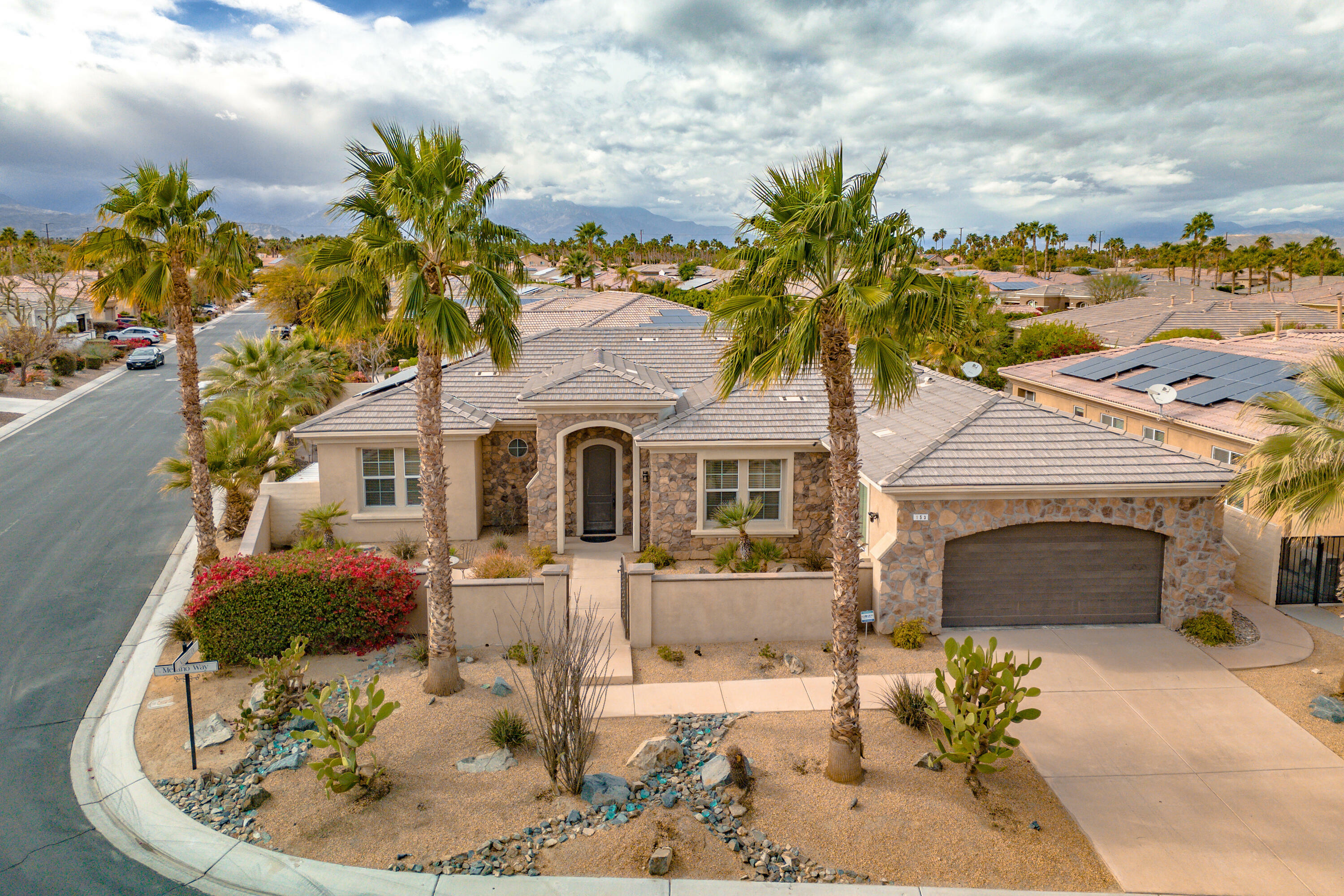 Property Photo: 153 Merano Way CA 92211