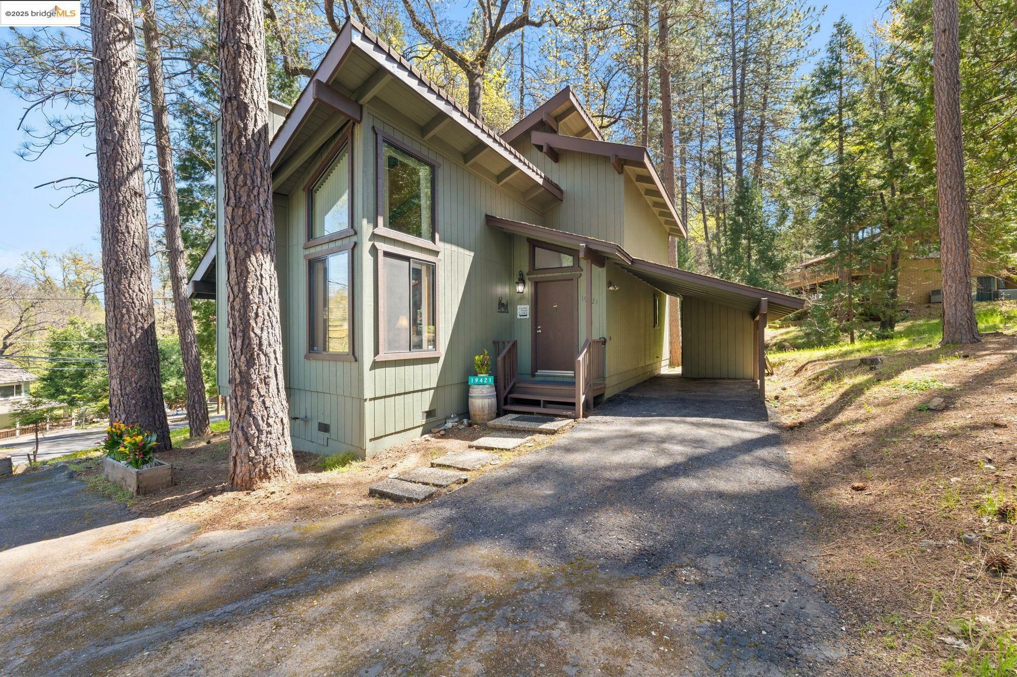 Property Photo: 19421 Grizzly Circle CA 95321