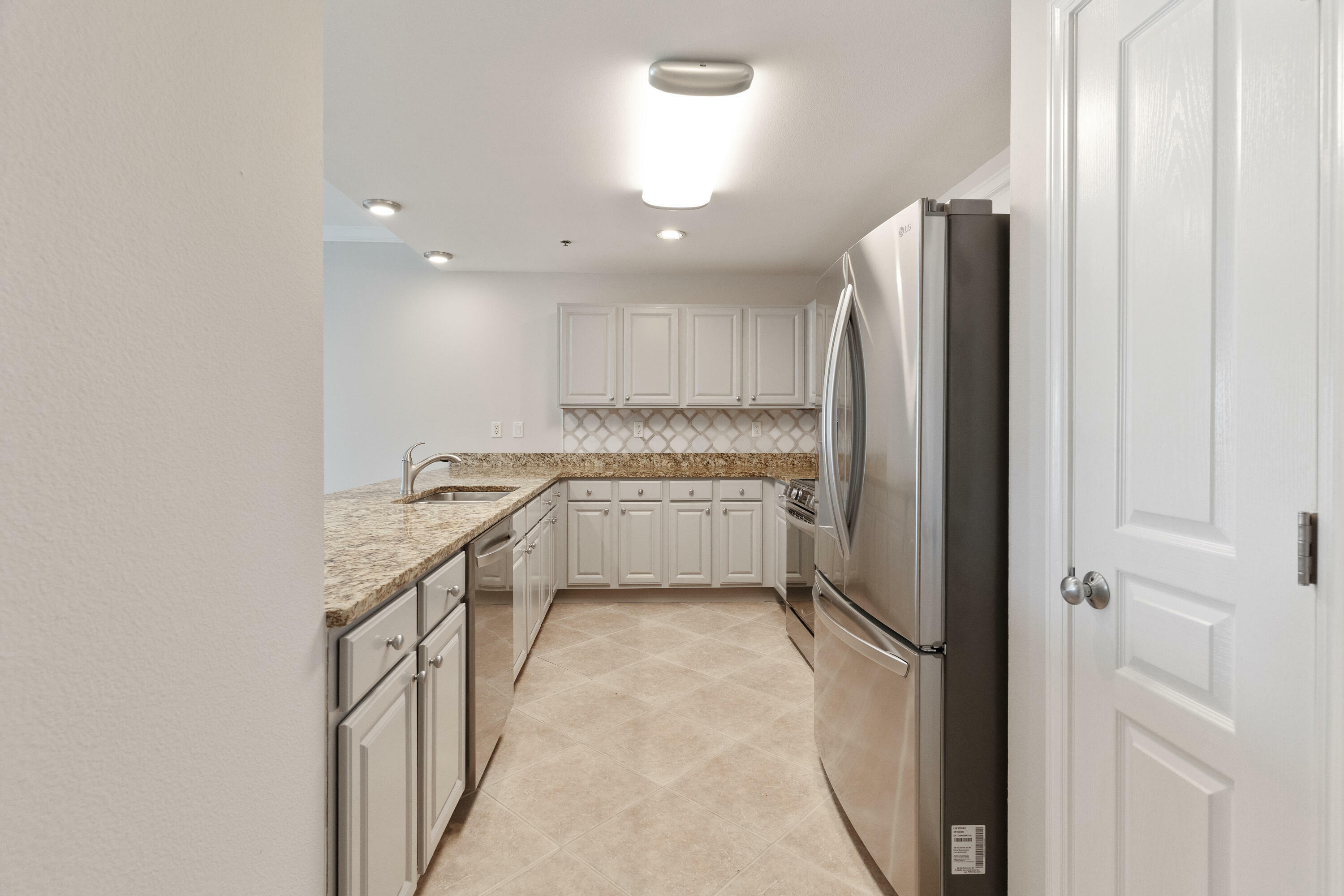 Property Photo: 113 SE Brooks Street 106 FL 32548