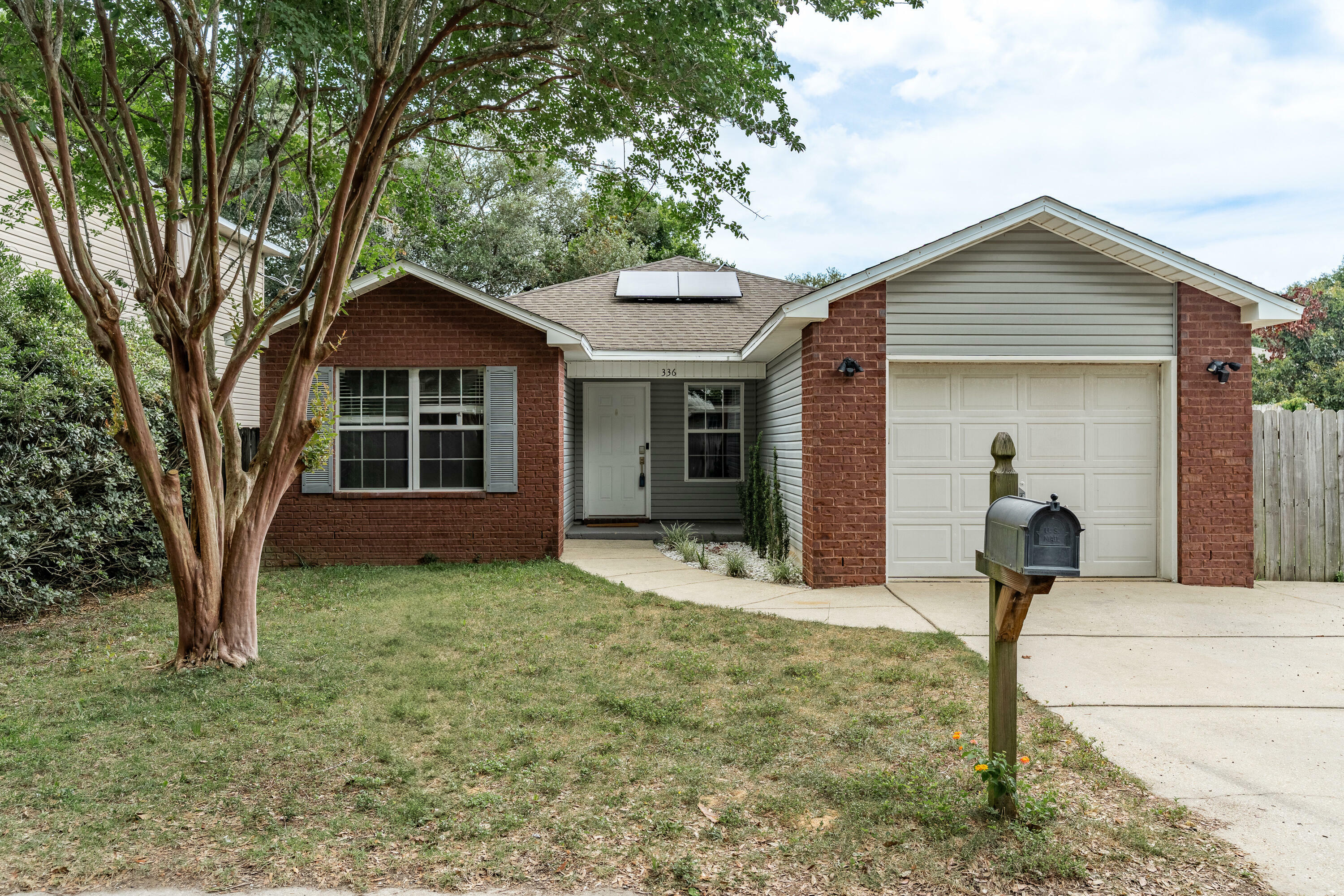 Property Photo: 336 Harris Street FL 32569