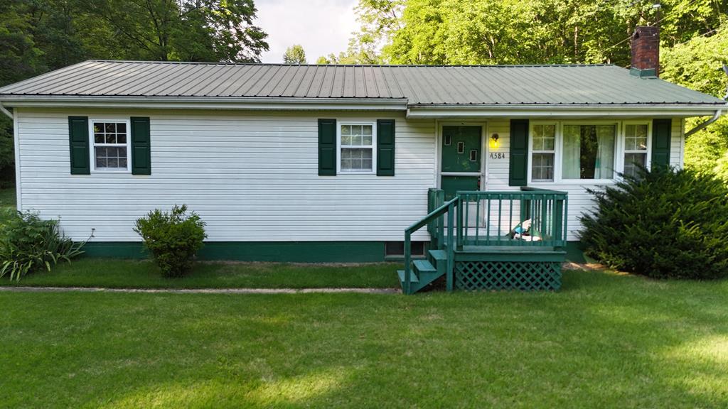 Property Photo: 4584 Cains Creek Rd KY 41124
