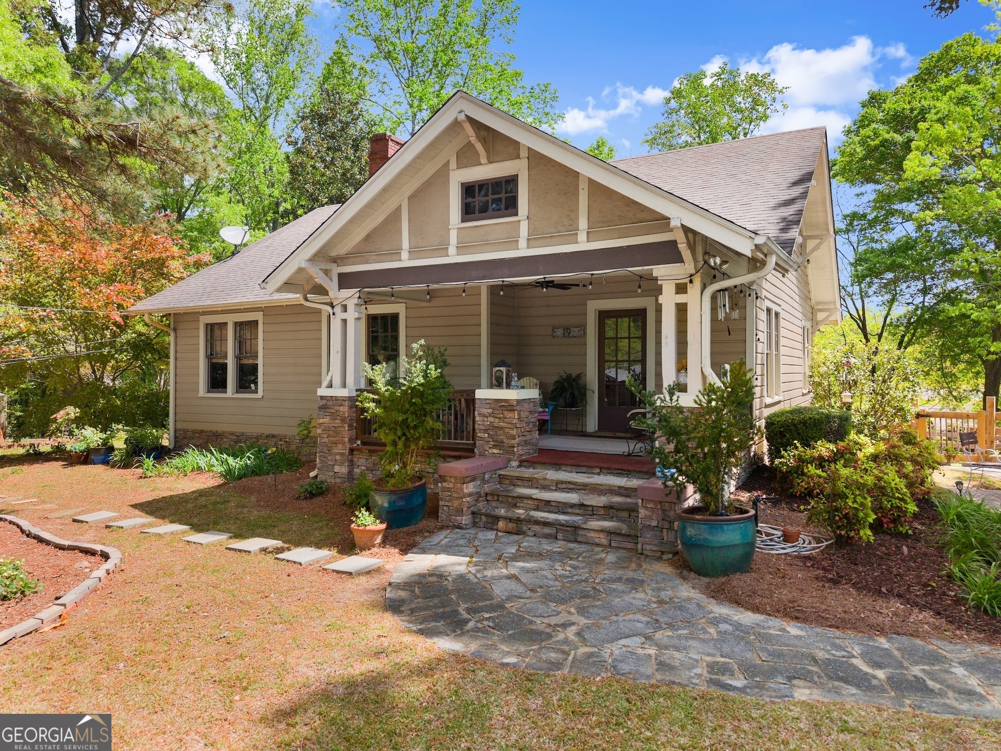 Property Photo: 19 Oak Creek Circle GA 30577