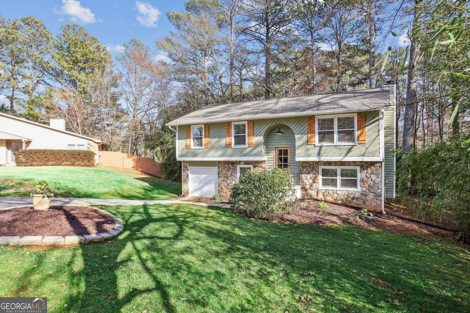 Property Photo: 875 Waterbrook Court GA 30076