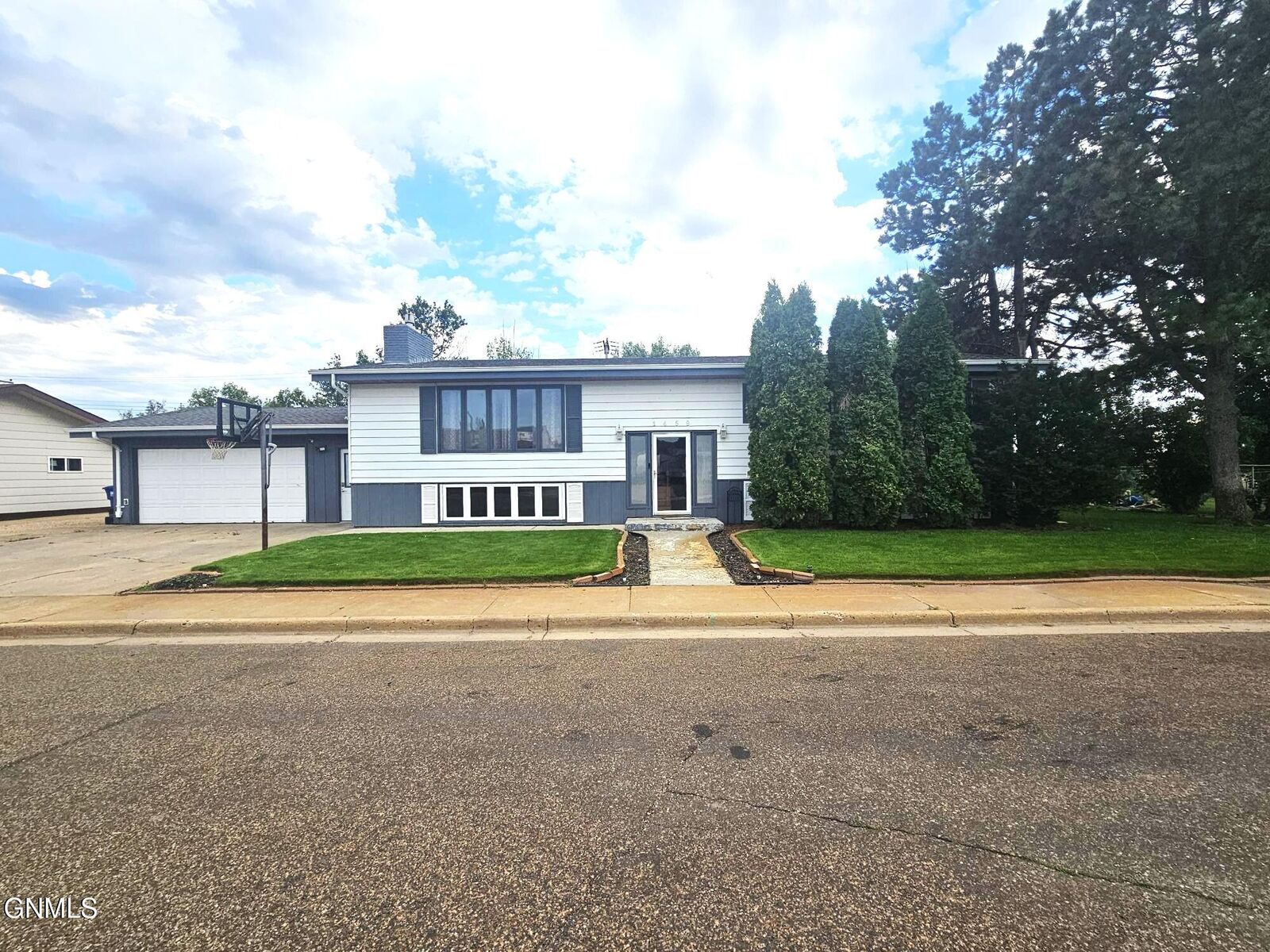 Property Photo: 1459 2nd Street S ND 58601