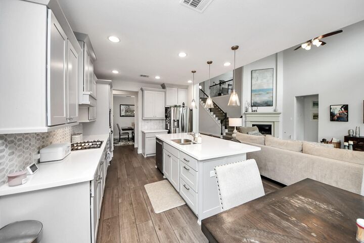 Property Photo: 2242 Bayleaf Manor Drive TX 77578