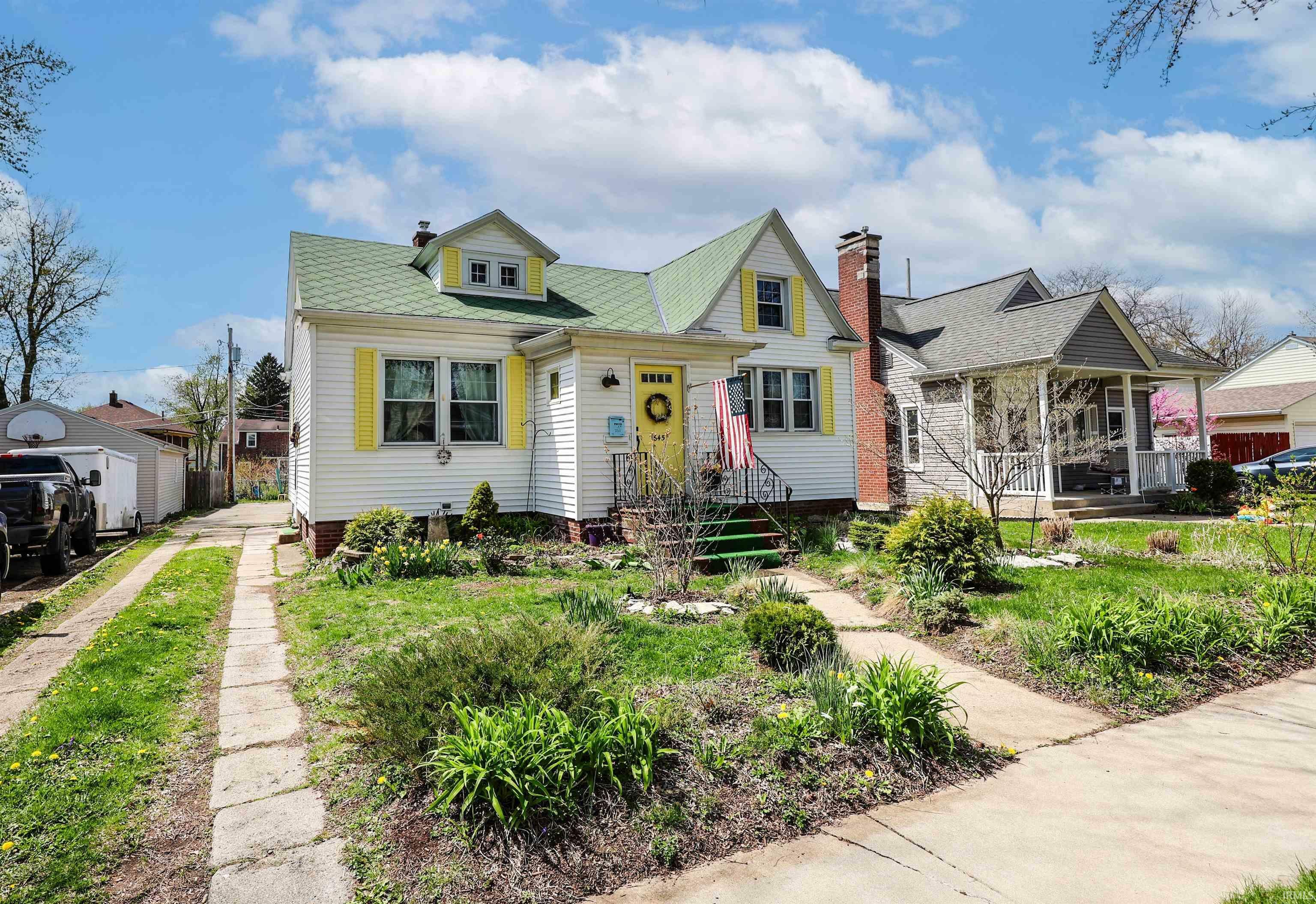 Property Photo: 1645 Rumsey Avenue IN 46808-3088