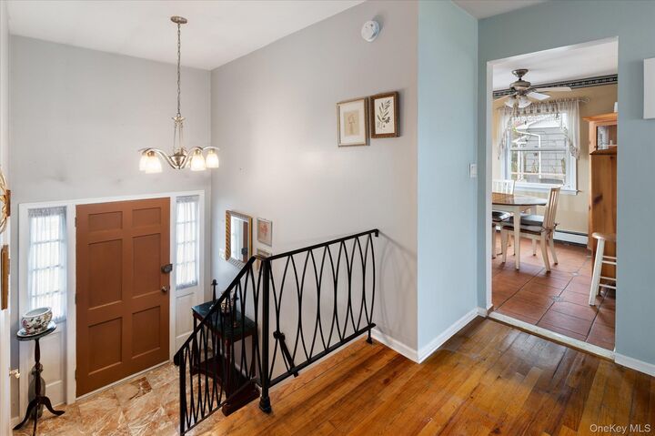 Property Photo:  22 Hood Place  NY 10567 
