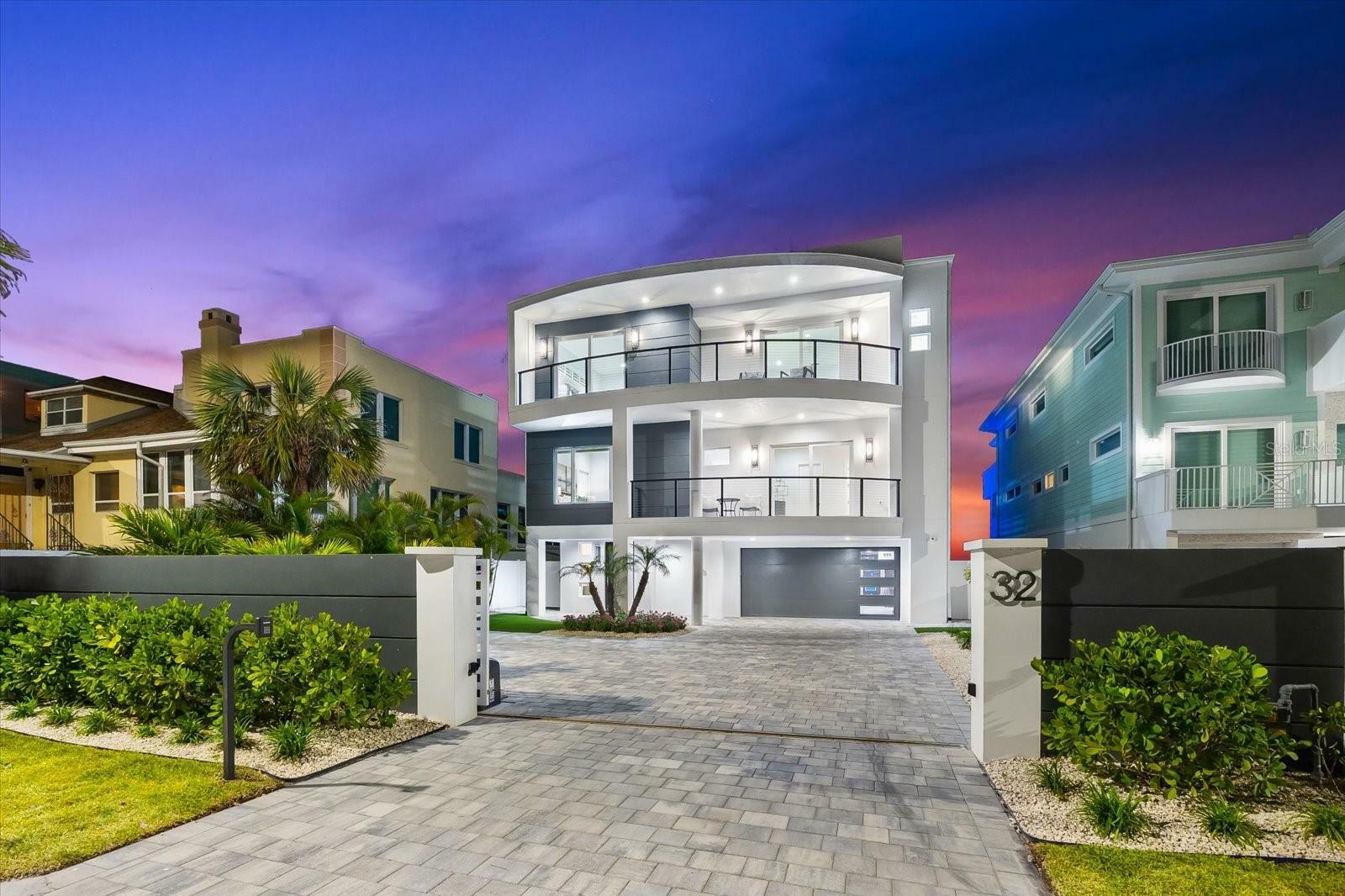 Property Photo:  32 Gulf Boulevard  FL 33785 
