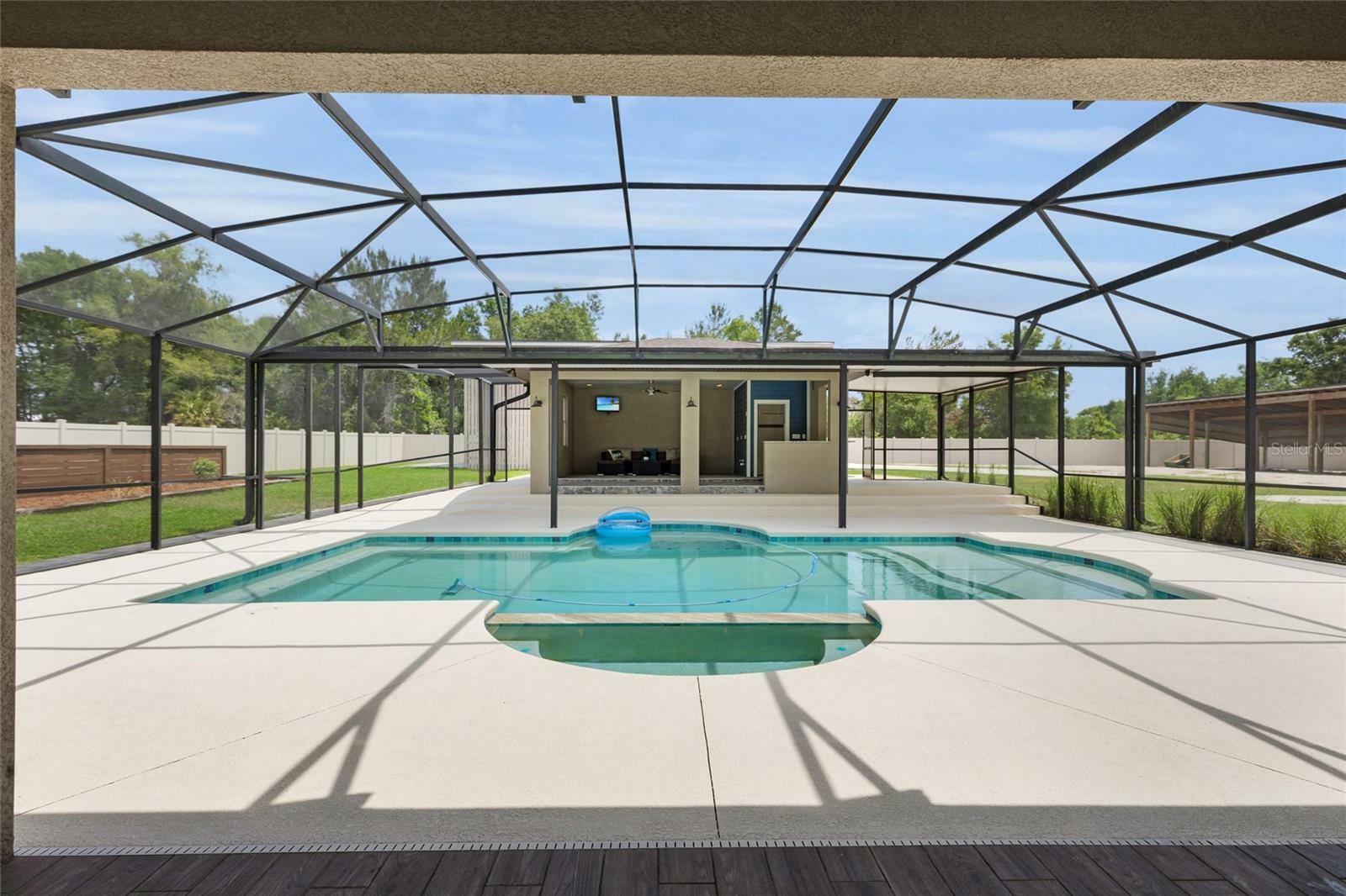 Property Photo: 3055 Wolf Branch Rd FL 32757